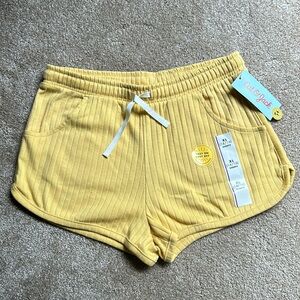 Car & Jack girl’s shorts